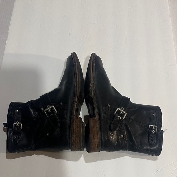 UGG Black Leather Fabrizia biker ankle booties side zipper 2 side belt buckles - Picture 3 of 16